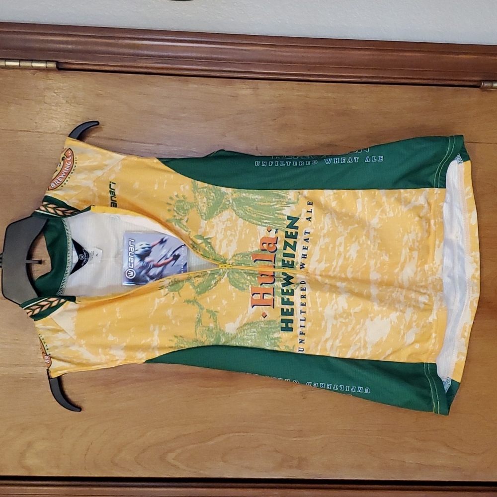 NWT Canari Women's cycling tank, xl